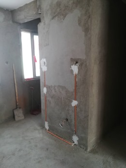 【天津塞纳春天装饰在线看工地】维尔蓝堤水电改造