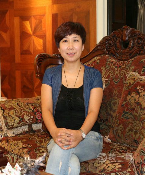 本期专访:长颈鹿地板辽阳店经理李金芳